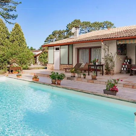 Holiday home La Petite Oree Du Bois *