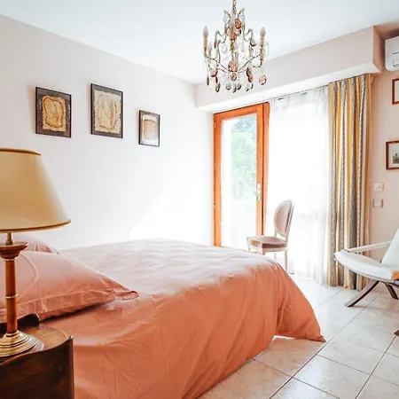 La Petite Oree Du Bois Holiday home *